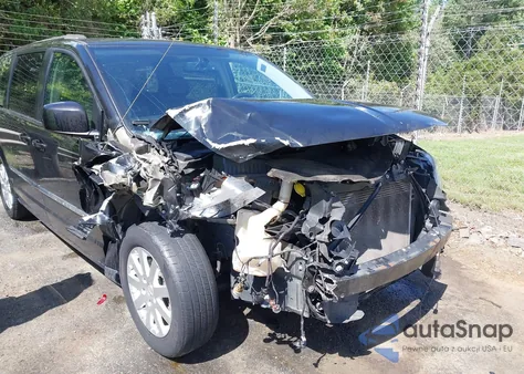 2016 Chrysler Town & Country Touring from USA, damaged, VIN 2C4RC1BG7GR292986